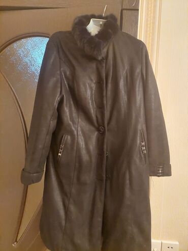 paltolar ve kurtkalar model: Palto L (EU 40), XL (EU 42), rəng - Qəhvəyi