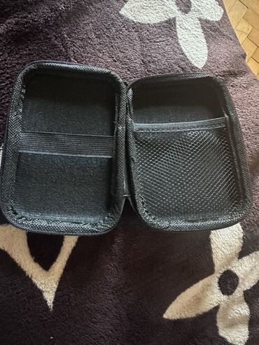 4 lü çanta: Sərt örtüklü universal daşıma çantası - Material: sərt EVA tipli