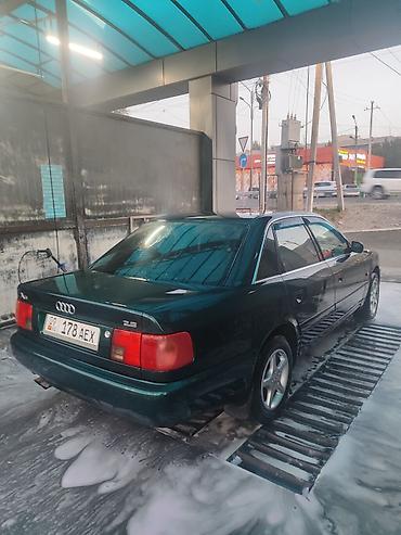 решетка ауди 100: Audi A6: 1994 г., 2.6 л, Автомат, Седан — 4