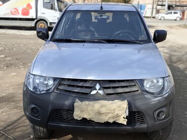 Mitsubishi: Mitsubishi L200: 2012 г., 2.5 л, Механика, Дизель, Пикап