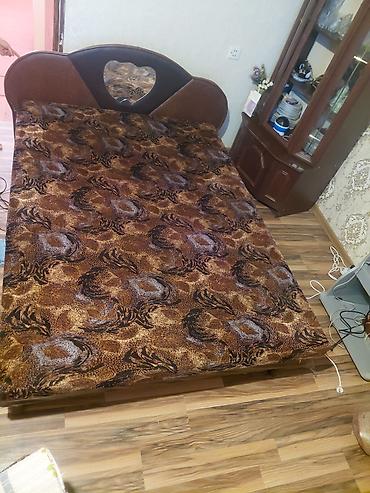 taxta carpayı: İki nəfərlik taxt və matras dəsti - Ölçü: təxminən 140-160 sm en — 1