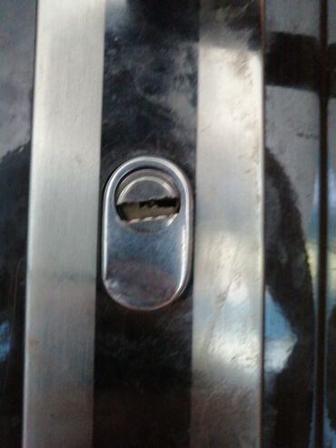 Аварийное вскрытие замков: Изготовление ключей, Аварийное вскрытие замков дверей Бишкек — 11