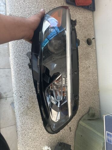 Faralar: Sağ, Yaxın və uzaq vuran işıqlar Chevrolet, Orijinal, ABŞ