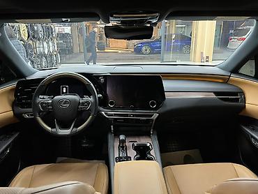 Lexus: Lexus RX: 2023 г., 2.4 л, Вариатор, Гибрид, Внедорожник — 8