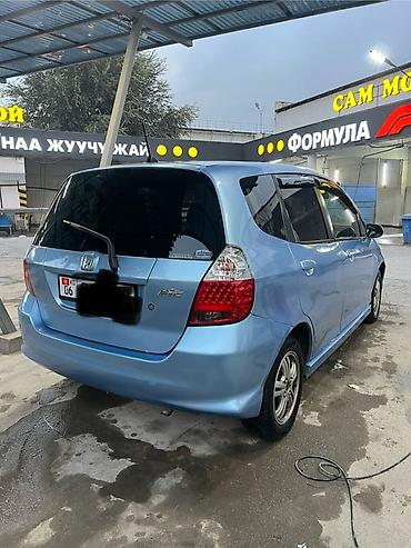 глушитель гольф 4 2.0 бензин: Honda Fit: 2002 г., 1.3 л, Вариатор, Бензин, Хэтчбэк — 3