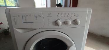 купить стиральная машина бу: Стиральная машина Indesit, Б/у, Автомат, До 6 кг, Компактная