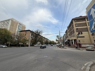 Офисы: Сдаю Офис, 220 м², В административном здании, 1 линия, С оборудованием, С отдельной кухней — 23