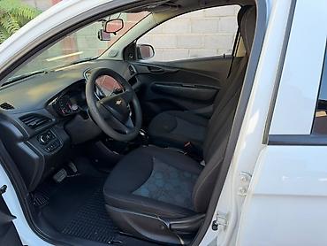 шевролле спарк: Chevrolet Spark: 2017 г., Автомат, Бензин, Хэтчбэк — 8