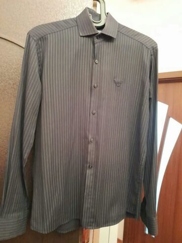 Köynəklər: Мужские рубашки,б/у. Размеpы указаны на фото ( S,L,M,XL). Есть еще — 6