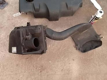 motor na prodaju: KUCISTE VAZDUSNOG FILTERA ZA VOLVO XC90 ZA 2005. GOD — 1