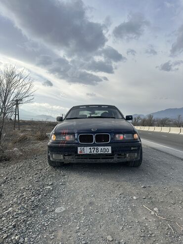 BMW: BMW 320: 1994 г., 2 л, Механика, Бензин, Седан