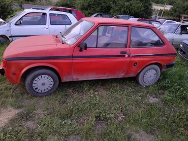 tepih za auto: Ford Fiesta: 1.1 l | 1987 year 200000 km. Hatchback at lalafo.rs tepih za auto: Ford Fiesta: 1.1 l | 1987 year 200000 km. Hatchback