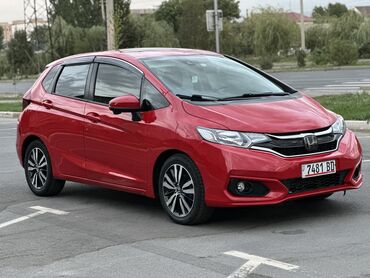 продаю авто в аварийном состоянии: Honda Fit: 2020 г., 1.5 л, Вариатор, Бензин, Хэтчбэк