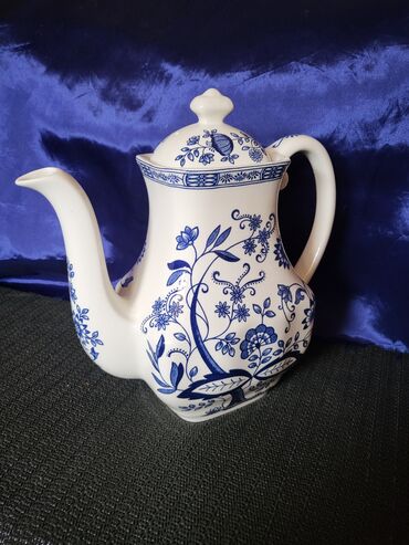 Čajnici: Bokal nov,cvibl mustra engleski Wedgwood iz 70ih.god. Nov bokal,sve — 1