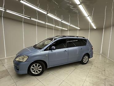 Voyah: Toyota Avensis Verso: 2004 г., 2 л, Механика, Бензин, Минивэн — 4