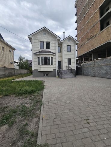 дом на исык куле: 200 м², 6 комнат, Утепленный, Бронированные двери, Евроремонт