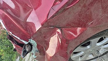 Hyundai: Hyundai Elantra: 1.6 l | 2012 il Sedan — 4