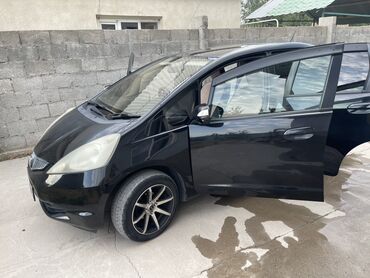 Honda: Honda Fit: 2008 г., 1.3 л, Автомат, Бензиновая, Хэтчбэк — 6