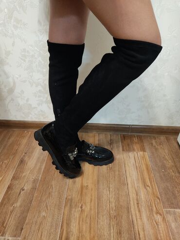 обувь жорданы: Сапоги, 39, цвет - Черный