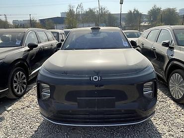 f 10: Changan : 2025 г., 1.5 л, Автомат, Гибрид, Внедорожник — 1
