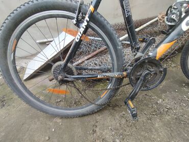 Велосипеды: Продаю СРОЧНО состояние не очень нужен ремонт заднего переключателя,и