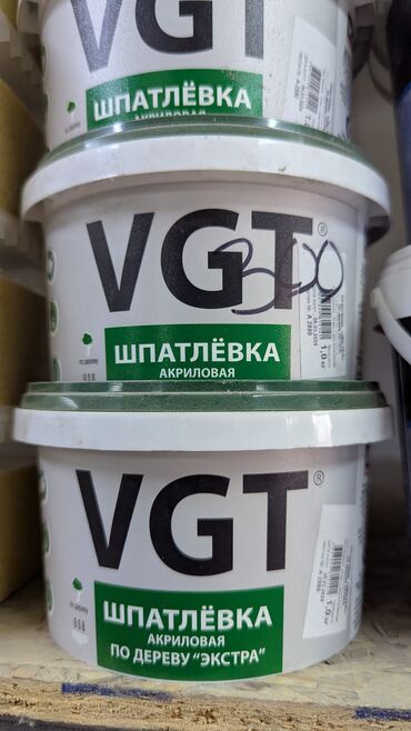 Шпаклевка: Акриловая шпатлевка VGT для внутренних и наружных работ. Предназначена