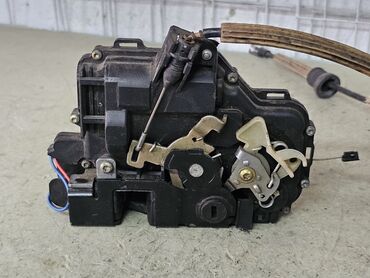 Замки: Замок двери Volkswagen 1998 г., Б/у, Оригинал, Германия — 3