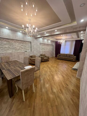 Uzunmüddətli kirayə mənzillər: Mənzil kirayə verilir. Qarayev metrosu. 3 otaq, 143 kv, 17.10 mərtəbə — 4