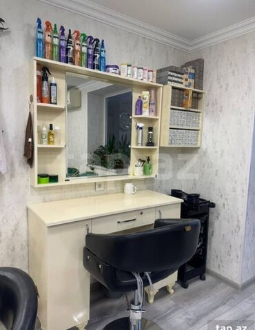 Gözəllik Salonları: Qadın saç ustası tələb olunur, Yerin icarəsi