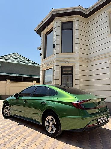 пленку: Hyundai Sonata: 2019 г., 2 л, Автомат, Газ, Лифтбек — 3