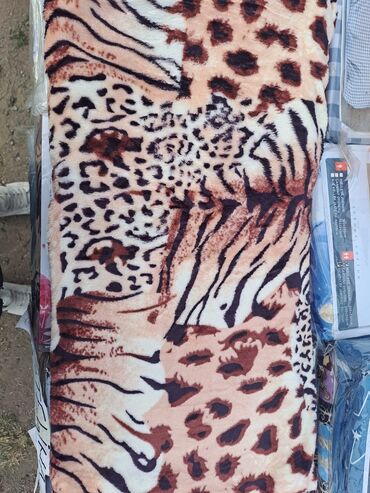 Ćebad i pokrivači: Veličina - Singl — 9