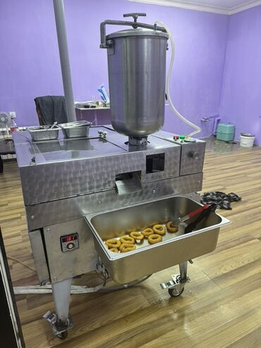 Ponçik aparatı içində olan büten köhnə kabellər təzələnib yeni
