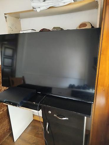 internet klub: Salam. 5 ədəd ps3 içində 20-30 oyun 6 ədəd televizor ( 4 ədəd 127 — 2