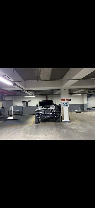 детский джип: Решетка радиатора Jeep 2021 г., Б/у, Оригинал — 2
