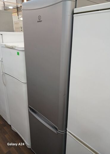mətbəx soyuducuları: İşlənmiş 2 qapılı Indesit Soyuducu Satılır