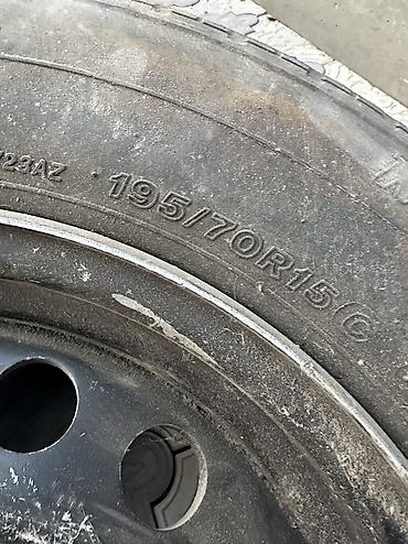 Шины: Продаю резину и колеса - 225/45 R18 1шт 1000 сом - 215/50 R17 2шт — 8