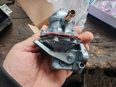 Auto delovi: AC pumpa Lada 1.6,1.7 Niva, Lada 7 Riva sa karburatorom. Novo — 7