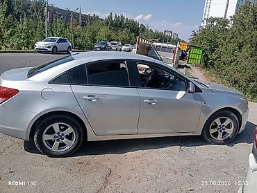 spark 7: Chevrolet Cruze: 2009 г., 1.6 л, Автомат, Бензин, Седан — 3