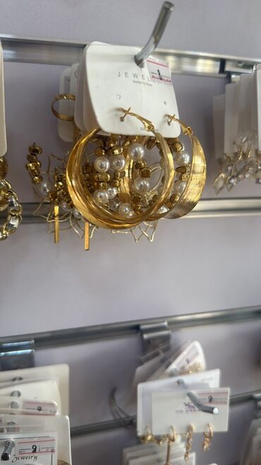 Bijuteriya dəstləri: Qadın bəzək aksesuarları – geniş seçim Məhsullar: - Qızılı tonlarda — 5