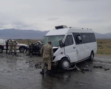 продаю связи с переездом: Будка Mercedes-Benz, 2001 г., Колдонулган, Оригинал