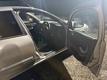 xiaomi su7 max: Nissan Almera: 2004 г., 1.8 л, Автомат, Бензин, Хэтчбэк — 8