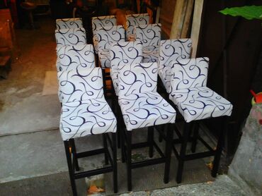 Kuća i bašta: LEPE barske - šank stolice SA NASLONOM, puno drvo, visina sedišta 80