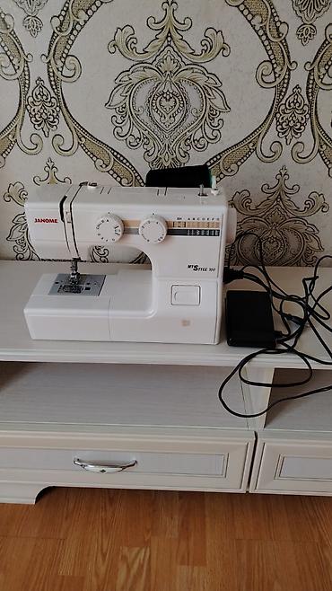 duz tikiş maşını: Janome MyStyle 100 tikiş maşını - Mexaniki idarəetmə, klassik ağ — 1