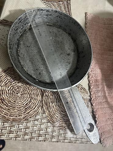 горшки бу: 1200сом советтик, сапаттуу. Сковородка маленькая 450 сом - яичница — 7
