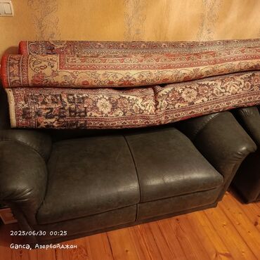 gence tendiri: Mini-divan, İşlənmiş, Açılan, Dəri, Çatdırılma yoxdur