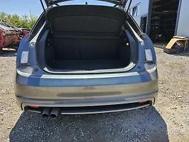 car odzaci: AUDI A1 DELOVI S LINE ZADNJI BRANIK | Audi delovi zemun altina — 2