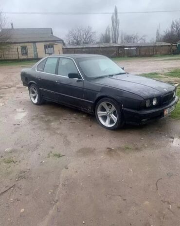 волга сатылат: BMW 520: 1989 г., 2 л, Механика, Бензин, Седан