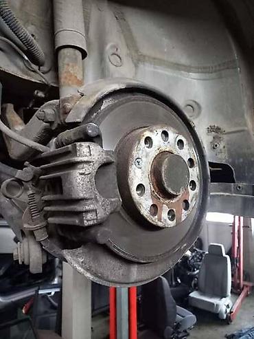 bravo: ZADNJA KLEŠTA I DISKOVI ZA AUDI A4 OD 2002. DO 2007. GOD — 1