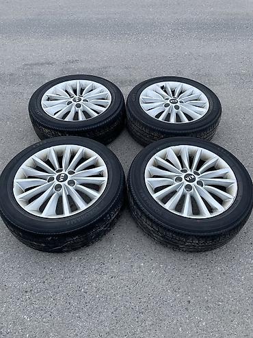 Диски: Литые Диски R 17 Kia, Комплект, отверстий - 5, Б/у — 9