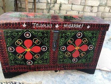 декоративная мебель: Əl işli taxta sandıq - Material: möhkəm taxta korpus - Üslub